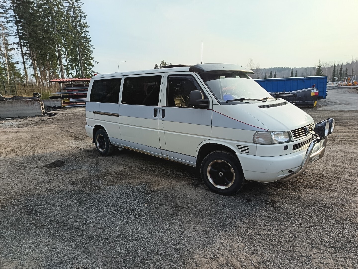 Volkswagen Transporter 1+8 bussi 1999, kuva 5/8