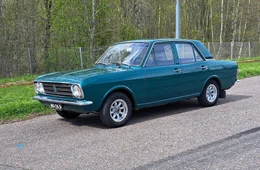 Ford Cortina