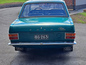 Ford Cortina