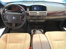 BMW 740