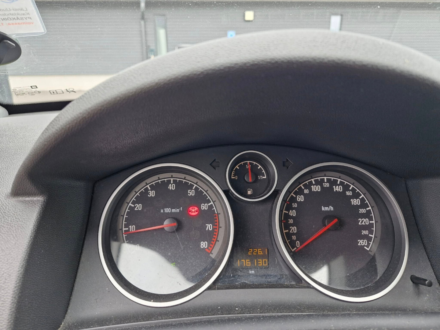 Opel Astra 2010, kuva 4/9