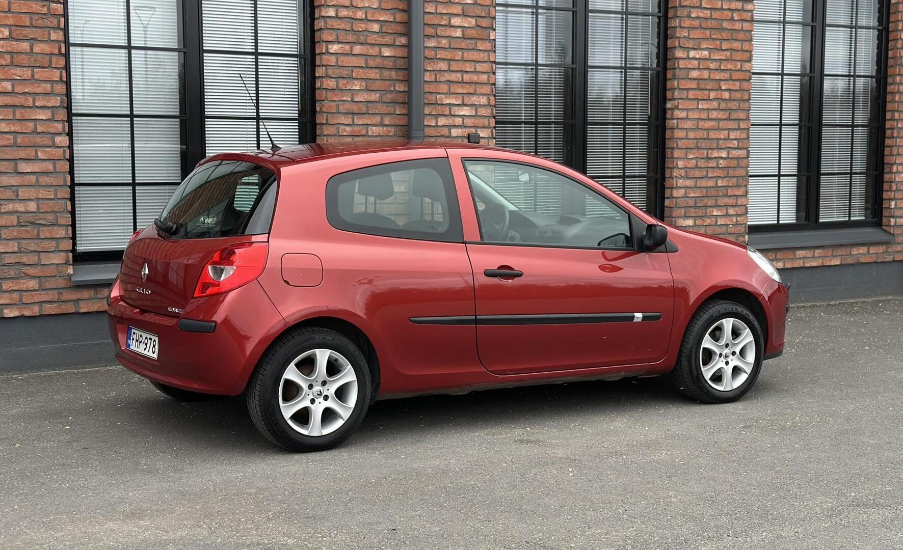 Renault Clio 1.2 16V 2006, kuva 6/10