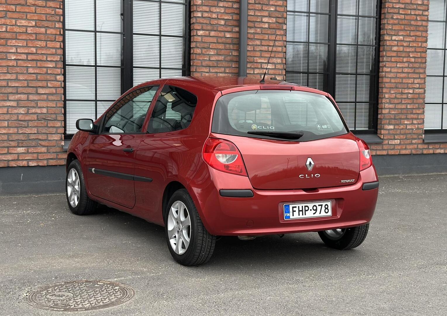 Renault Clio 1.2 16V 2006, kuva 7/10