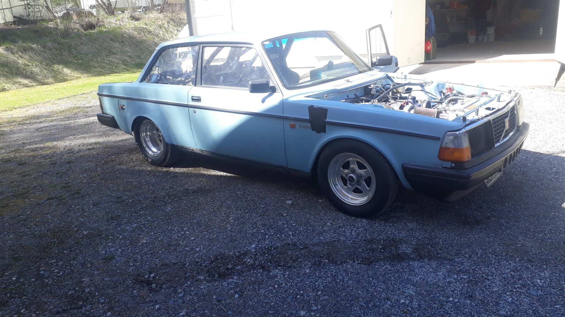 Volvo 242