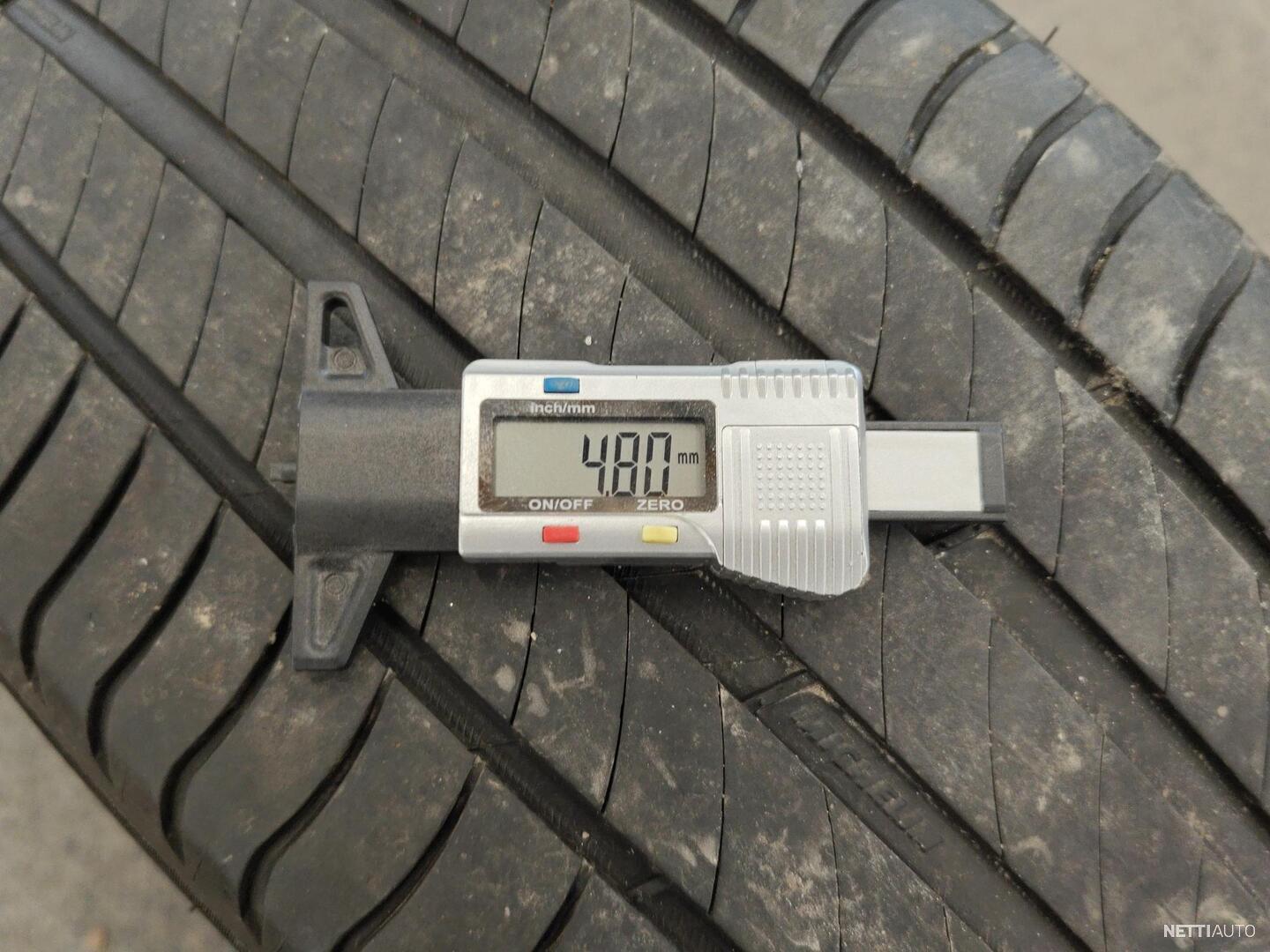 35 / 39