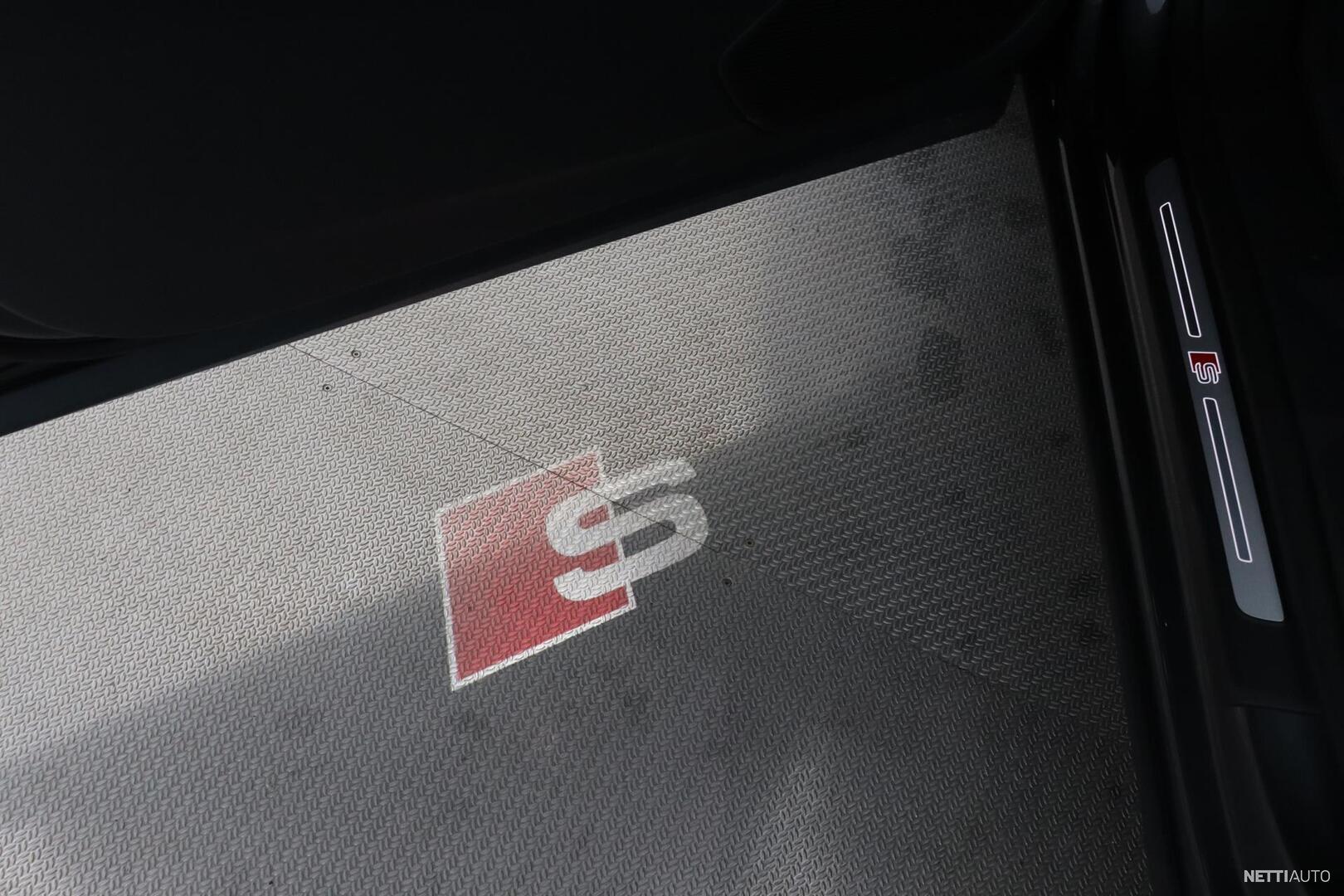 32 / 33
