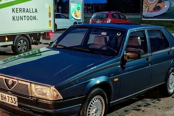 Alfa Romeo 75