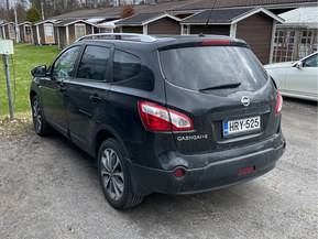Nissan Qashqai+2