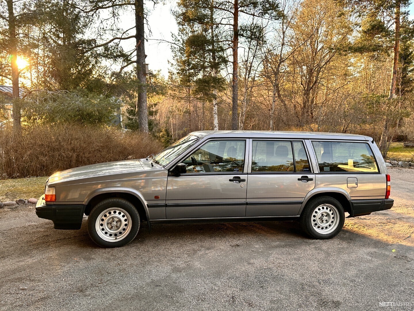 1 / 18