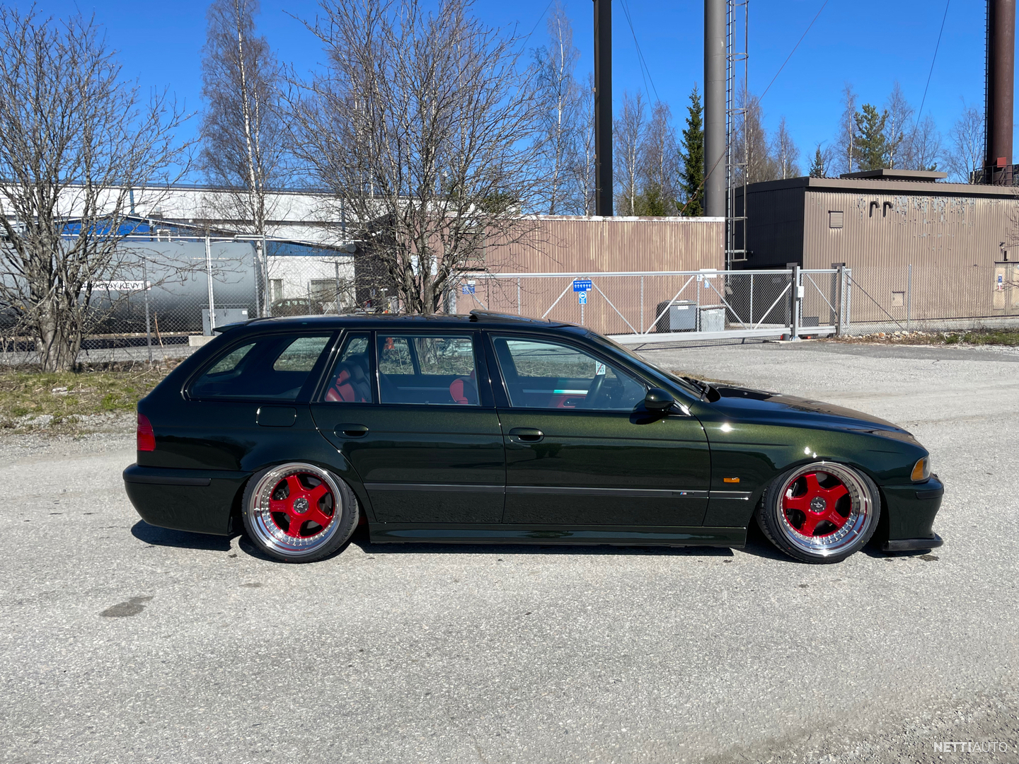 4 / 17