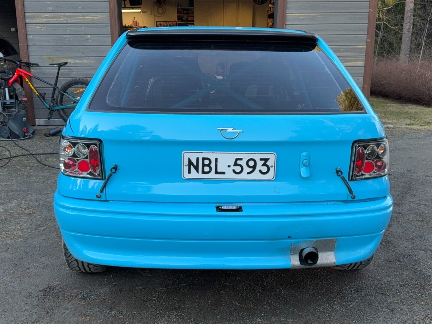 Opel Astra 2.0i-16 GSi 3d 1992, kuva 6/18