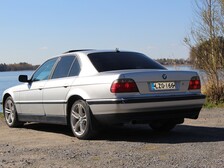 BMW 740