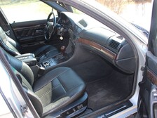 BMW 740