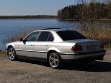 BMW 740