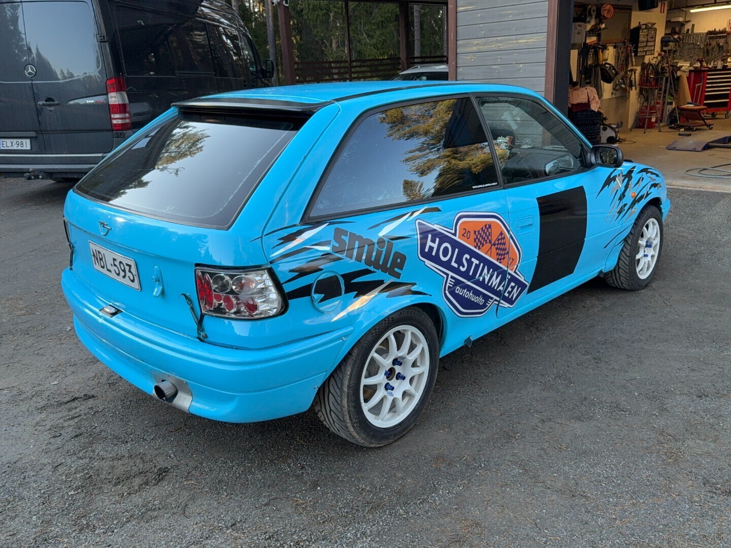 Opel Astra 2.0i-16 GSi 3d 1992, kuva 4/18