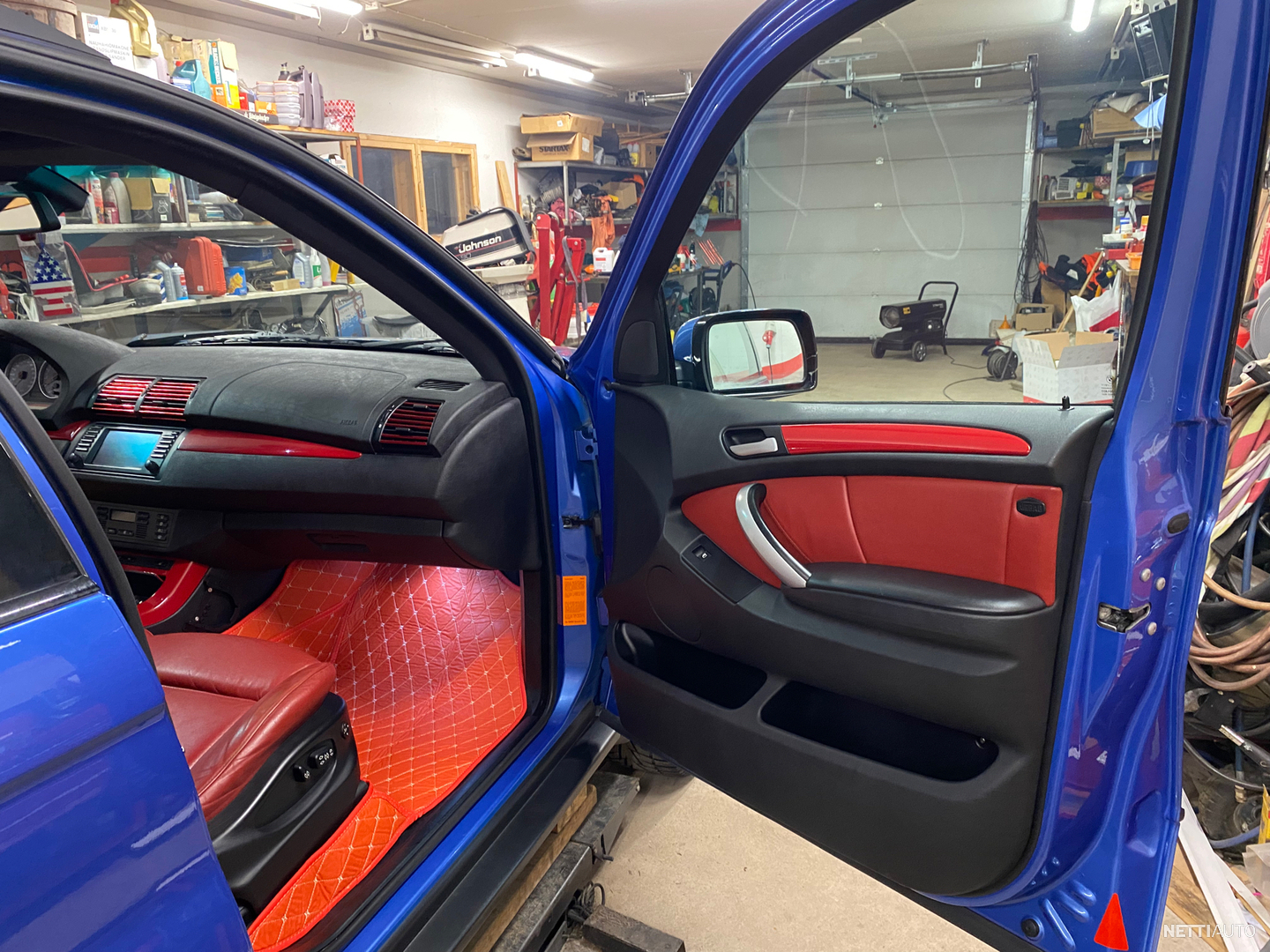 12 / 22