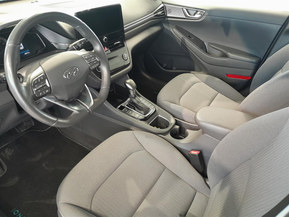 Hyundai Ioniq Plug-In