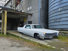 Cadillac De Ville