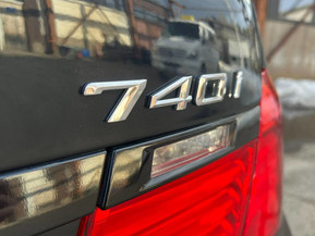 BMW 740
