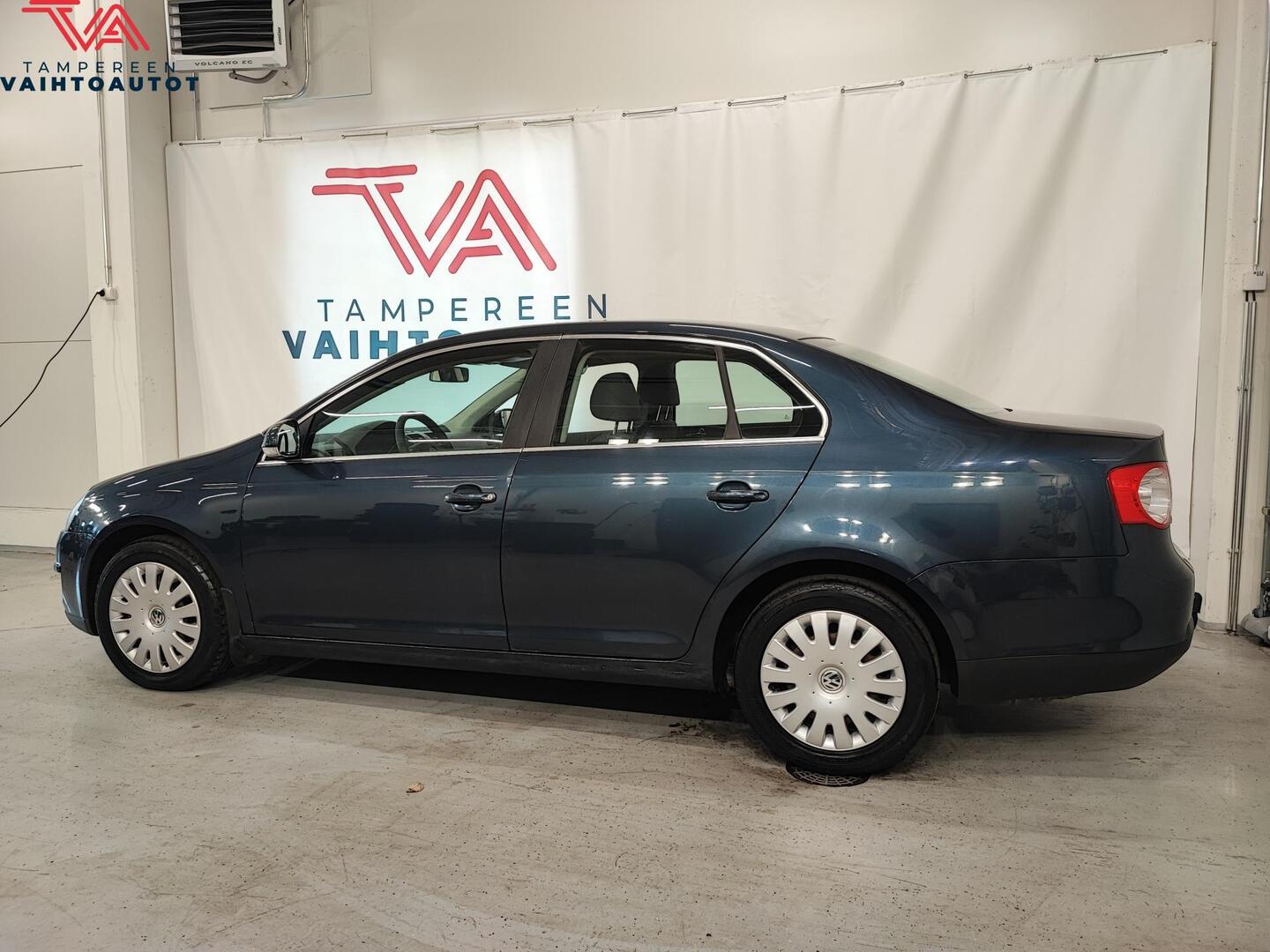 Volkswagen Jetta 2008, kuva 4/11
