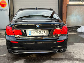 BMW 740