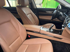 BMW 740