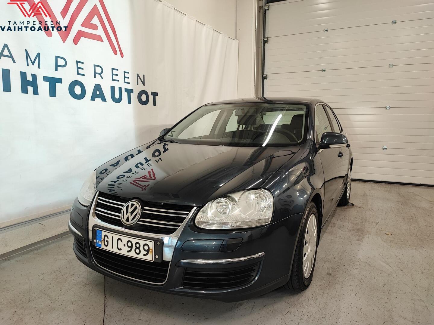 Volkswagen Jetta 2008, kuva 2/11