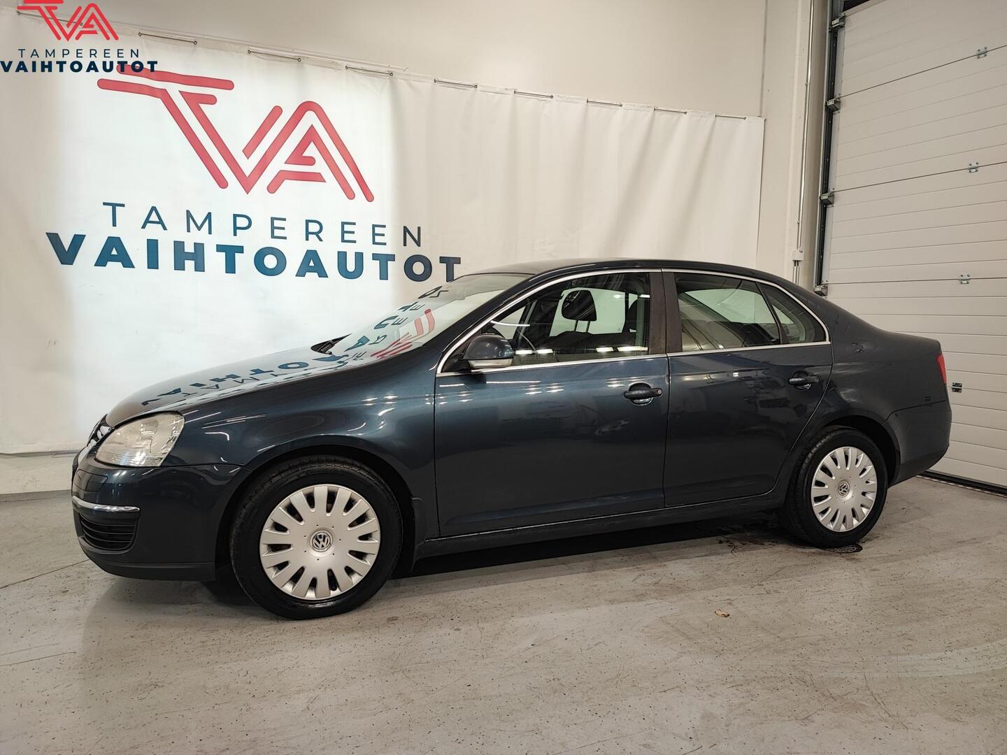 Volkswagen Jetta 2008, kuva 3/11