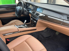 BMW 740