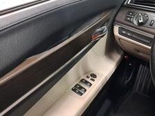 BMW 740