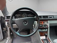 Mercedes-Benz 300