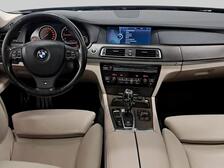 BMW 740