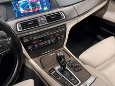 BMW 740