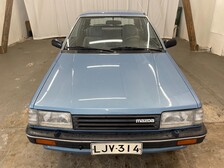 Mazda 323