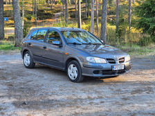 Nissan Almera