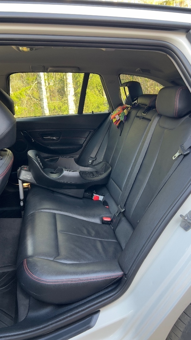 BMW 320 2015, kuva 6/7