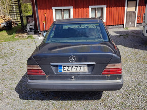 Mercedes-Benz E