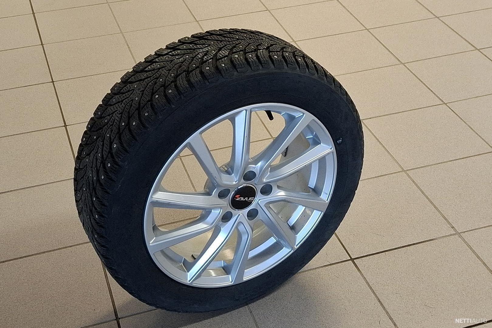 30 / 32