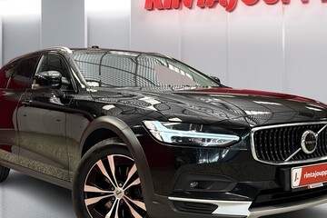 Volvo V90 Cross Country
