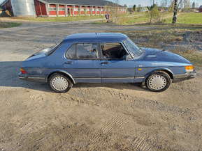 Saab 900