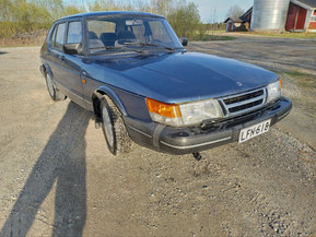 Saab 900