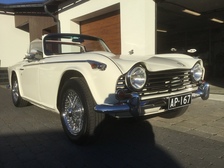 Triumph TR5