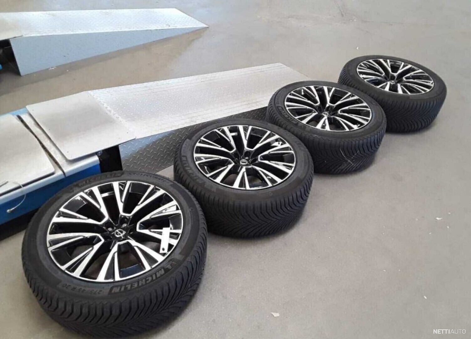 9 / 10