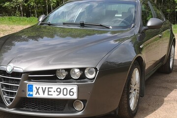 Alfa Romeo 159