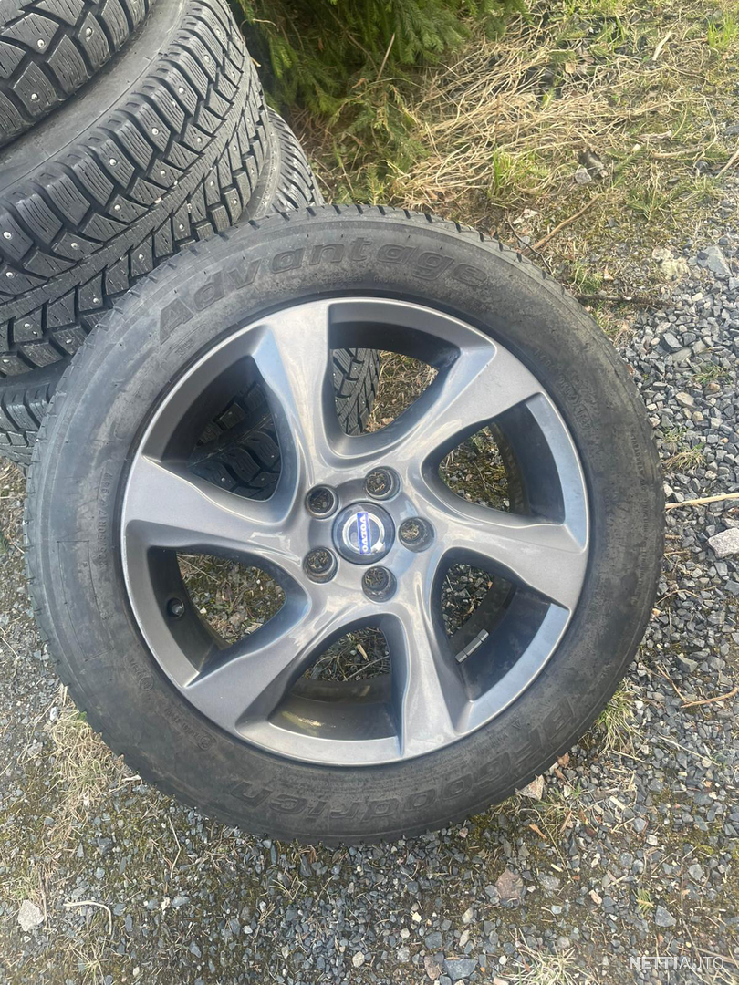 13 / 22