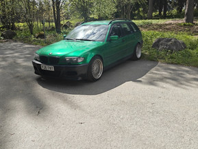 BMW 320