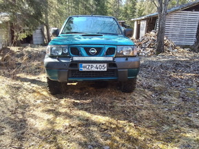 Nissan Terrano II