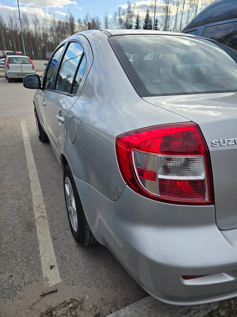 Suzuki SX4 Sedan 1,6 GL 2008, kuva 4/8
