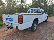 Mazda B2200