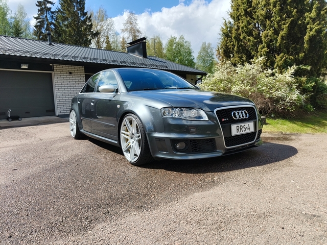 Audi RS4